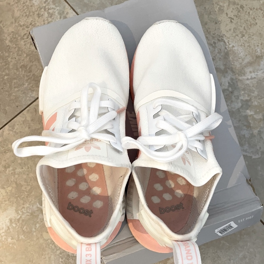 Adidas NMD R1 - pink